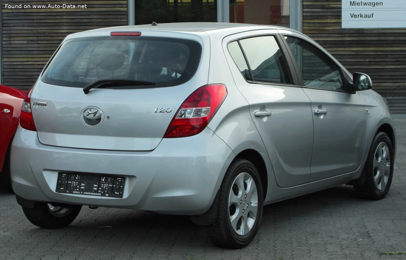 Hyundai i20 1.2 (78 Hp)2009 - 2012 thumbnail 2