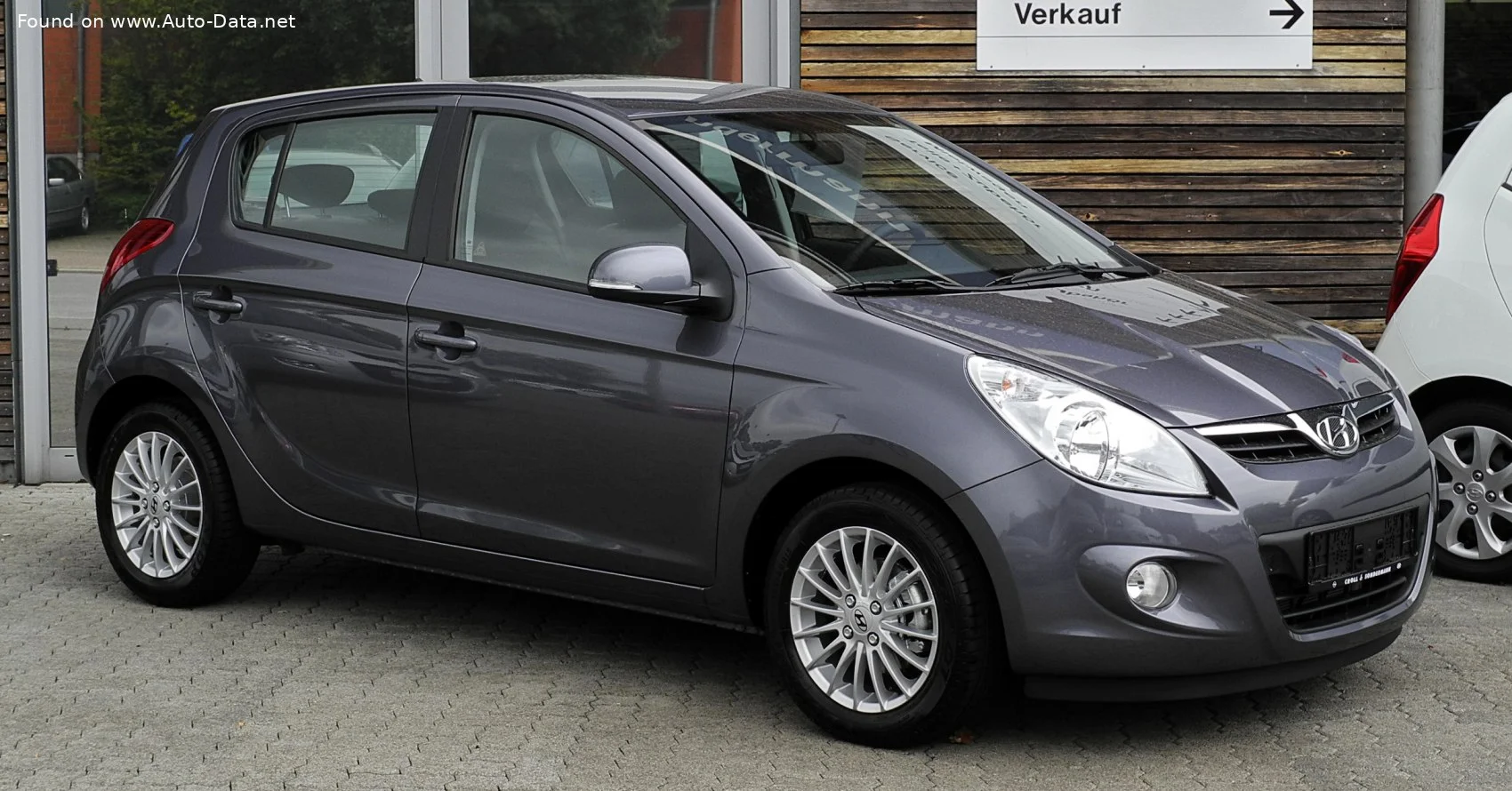 Hyundai i20 1.2 (78 Hp)2009 - 2012 thumbnail 5