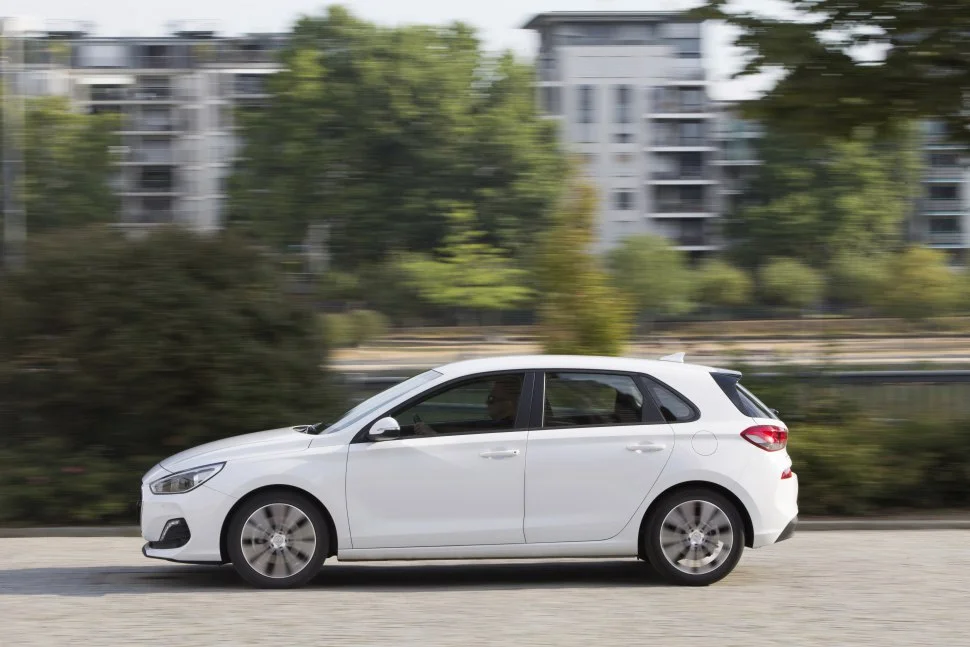 Hyundai i30 1.0 T-GDI (120 Hp)2019 - 2020 thumbnail 3