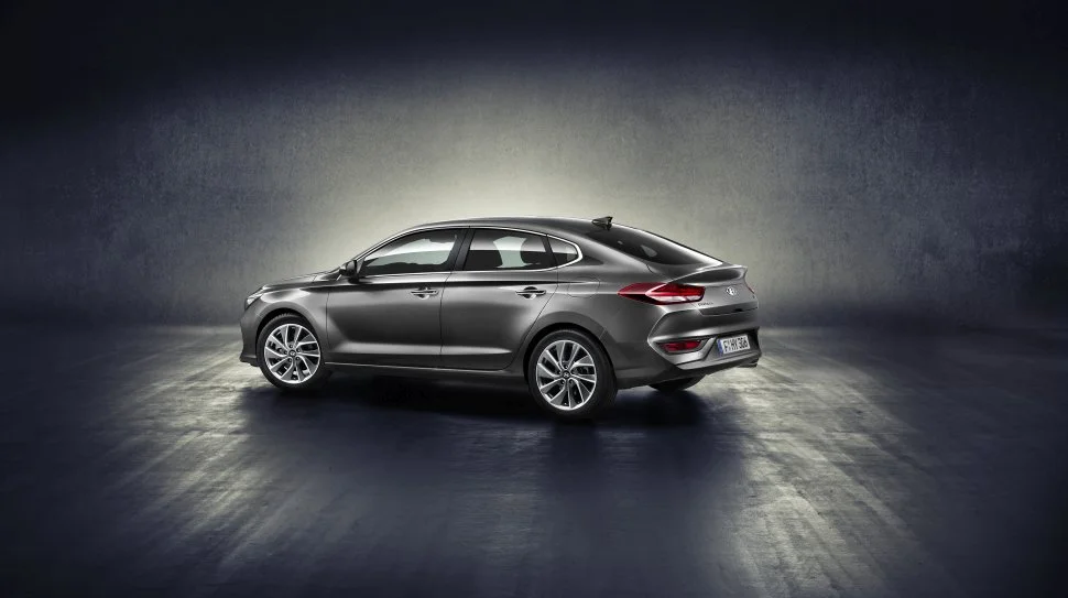 Hyundai i30 1.0 T-GDI (120 Hp)2017 - 2018 thumbnail 2