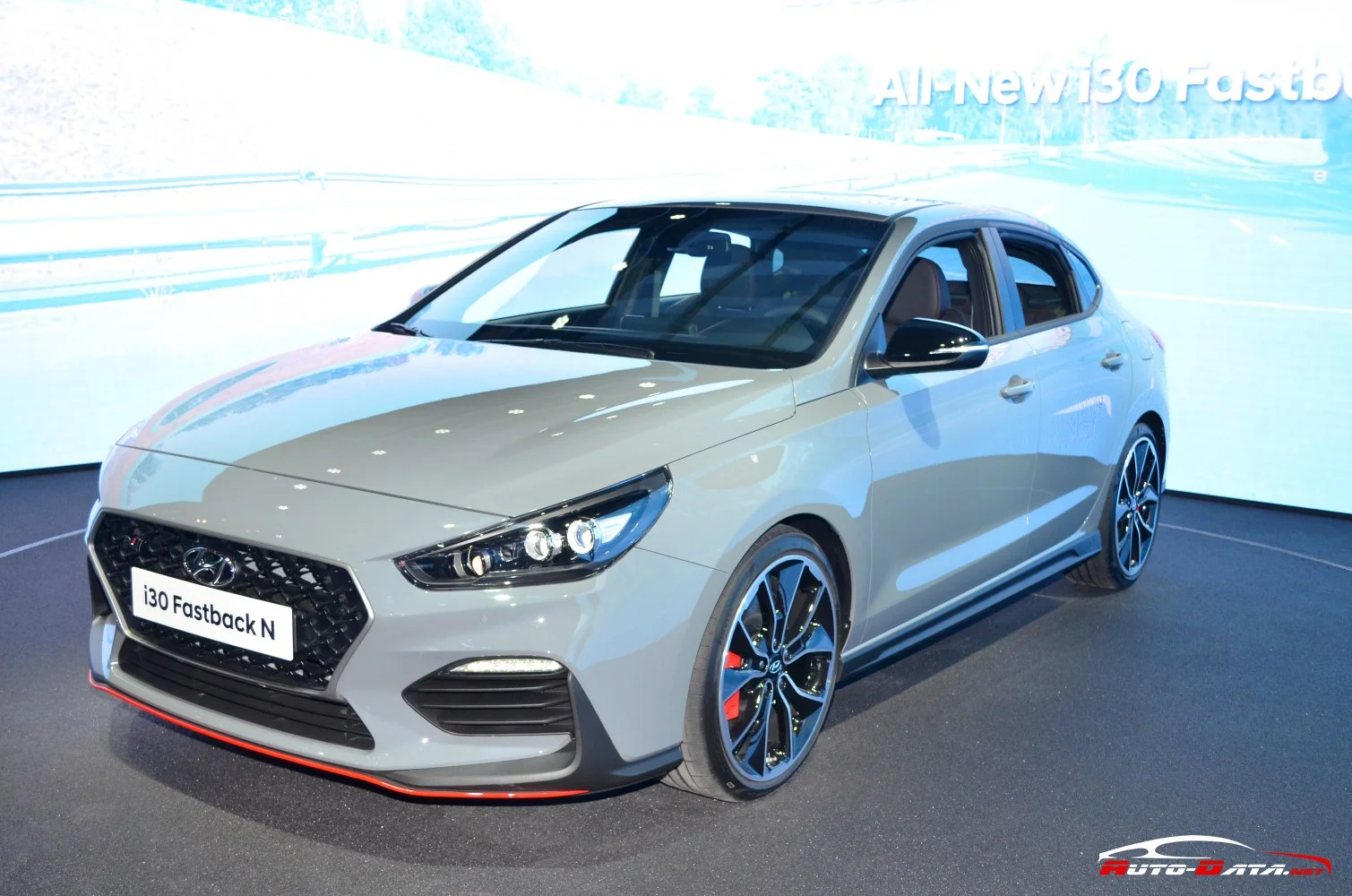 Hyundai i30 1.0 T-GDI (120 Hp)2017 - 2018 thumbnail 9