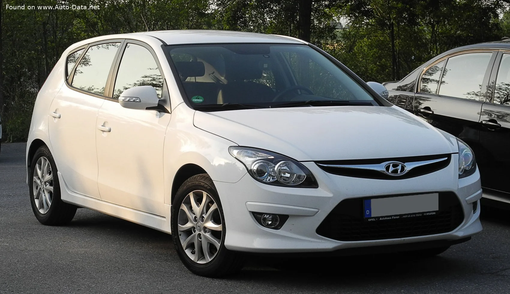 Hyundai i30 1.4 (109 Hp)2010 - 2012 thumbnail 3