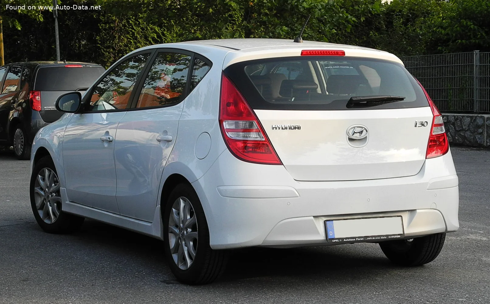 Hyundai i30 1.4 (109 Hp)2010 - 2012 thumbnail 4