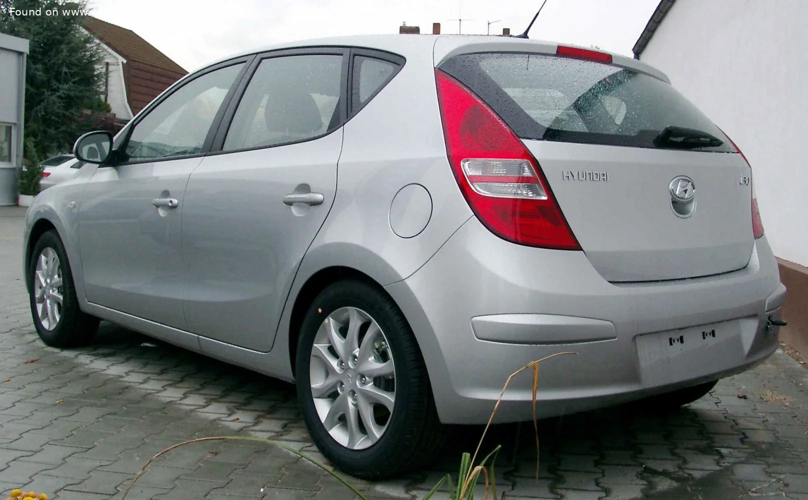 Hyundai i30 1.4 (109 Hp)2008 - 2010 thumbnail 3