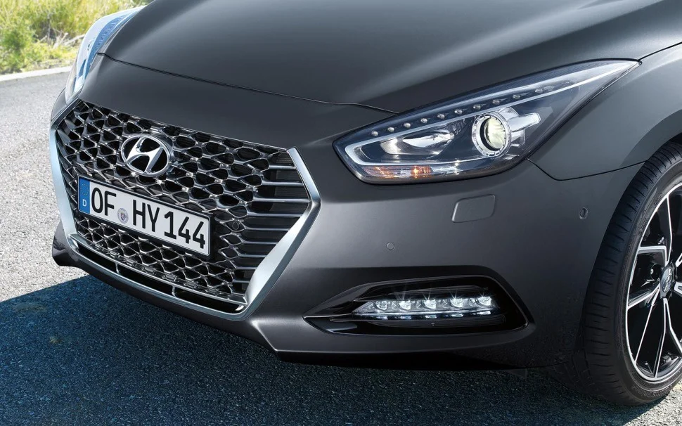 Hyundai i40 1.6 CRDi (116 Hp)2018 - thumbnail 2