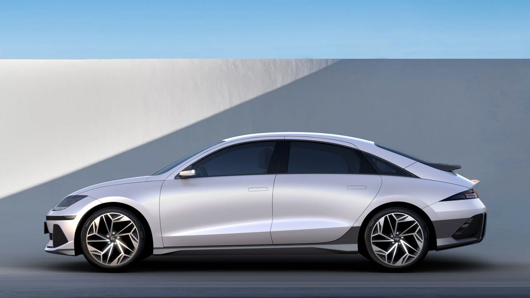 Hyundai IONIQ 6 LongRange 77.4 kWh (229 Hp) BEV2022 - thumbnail 2