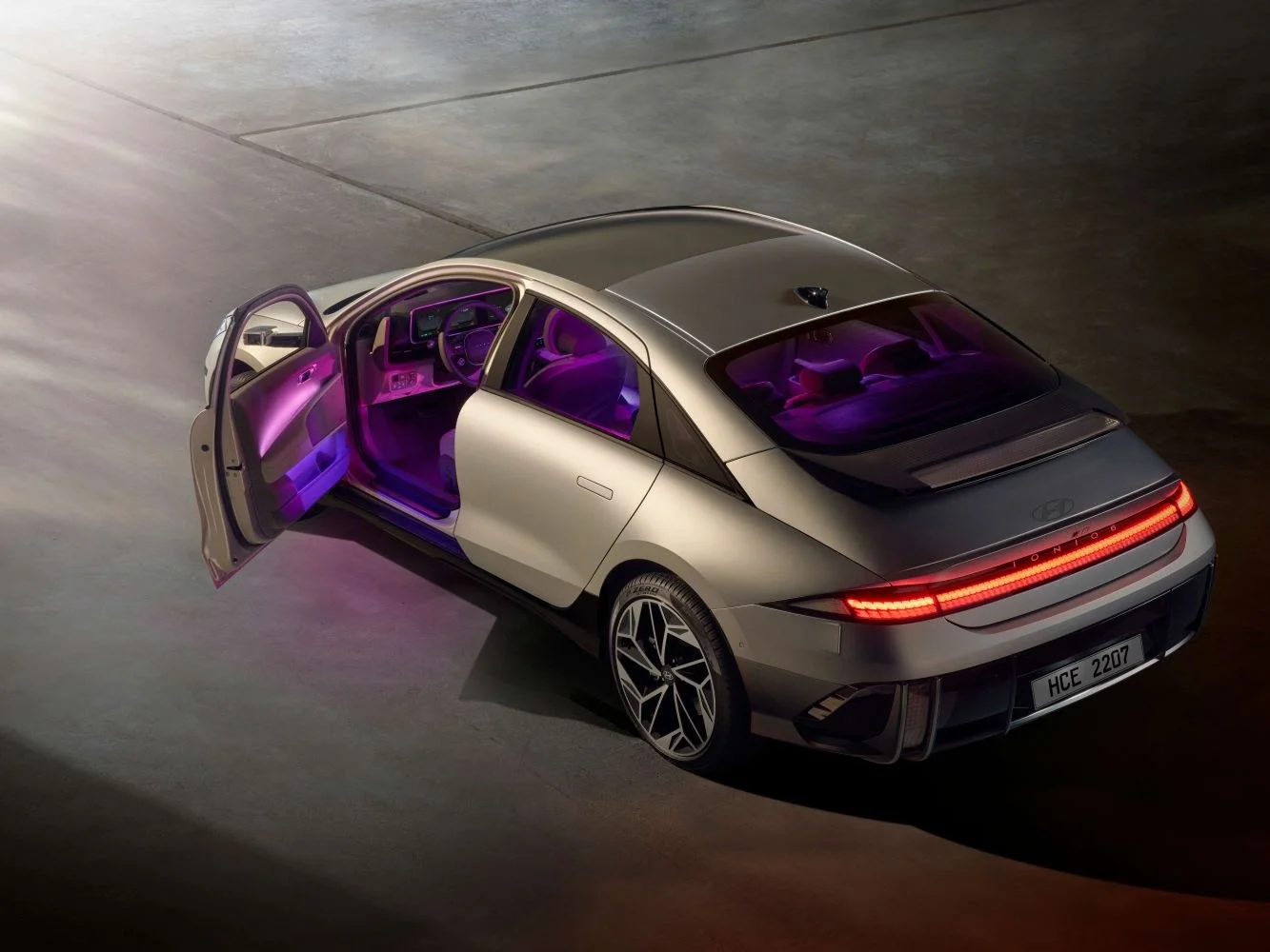 Hyundai IONIQ 6 LongRange 77.4 kWh (229 Hp) BEV2022 - thumbnail 14