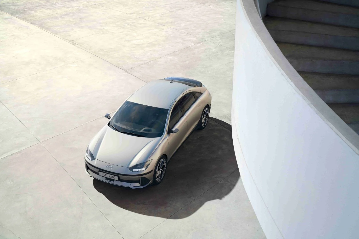 Hyundai IONIQ 6 LongRange 77.4 kWh (229 Hp) BEV2022 - thumbnail 6