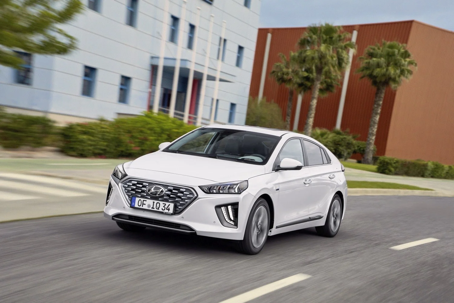 Hyundai IONIQ 1.6 GDI (141 Hp) Hybrid DCT2019 - 2022 thumbnail 15