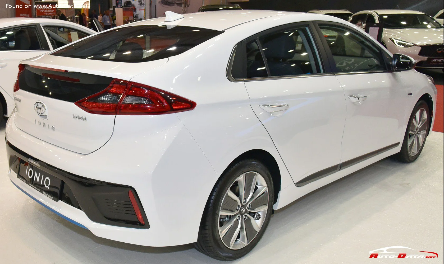 Hyundai IONIQ 1.6 GDI (141 Hp) Hybrid DCT2016 - 2019 thumbnail 16