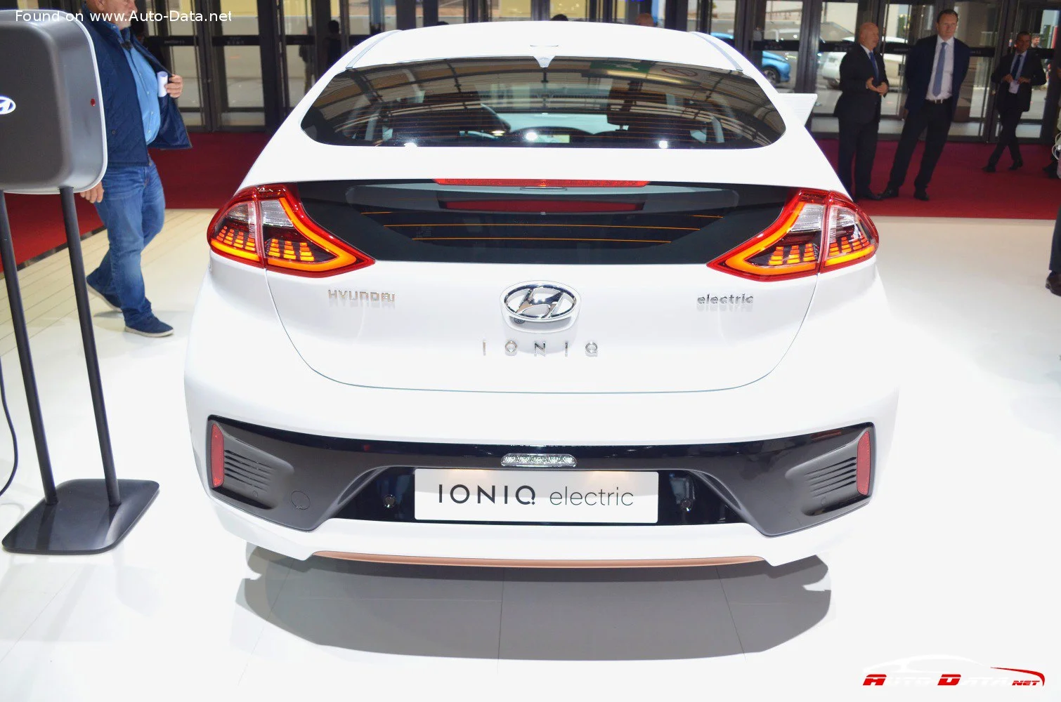 Hyundai IONIQ 1.6 GDI (141 Hp) Hybrid DCT2016 - 2019 thumbnail 7