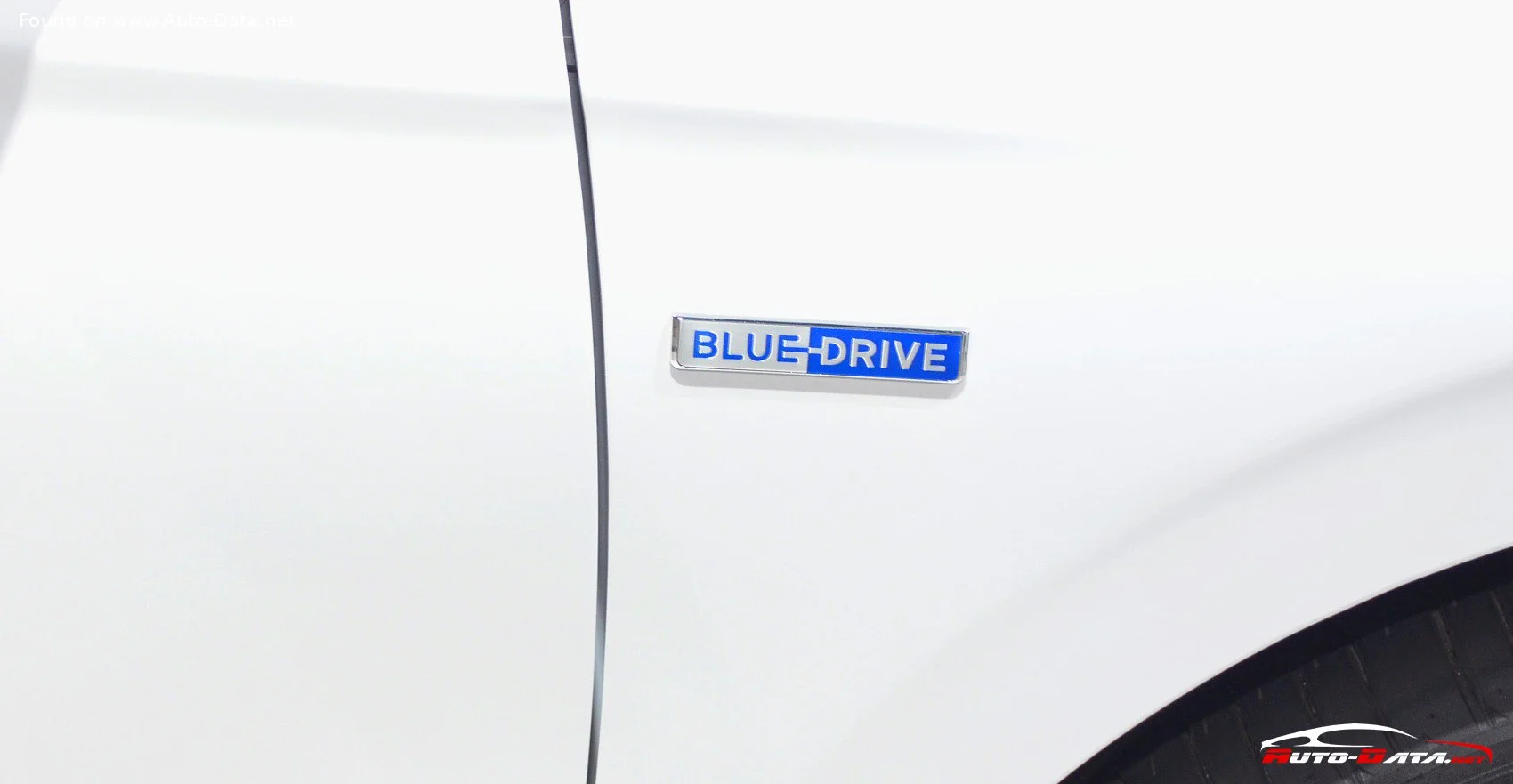 Hyundai IONIQ 1.6 GDI (141 Hp) Hybrid DCT2016 - 2019 thumbnail 9