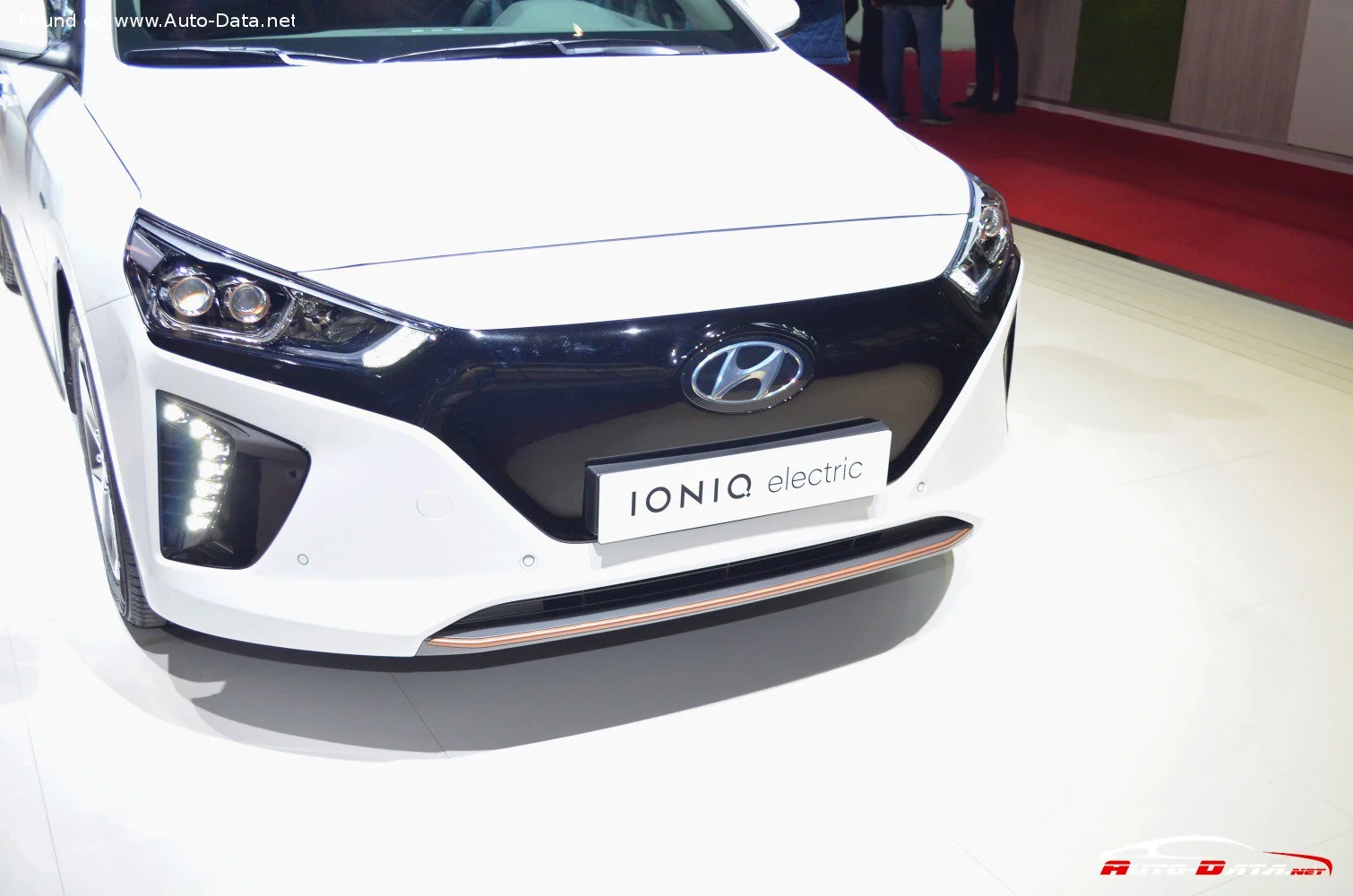 Hyundai IONIQ 1.6 GDI (141 Hp) Hybrid DCT2016 - 2019 thumbnail 10