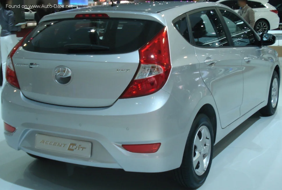 Hyundai Solaris 1.4 MPI (107 Hp)2011 - 2014 thumbnail 2