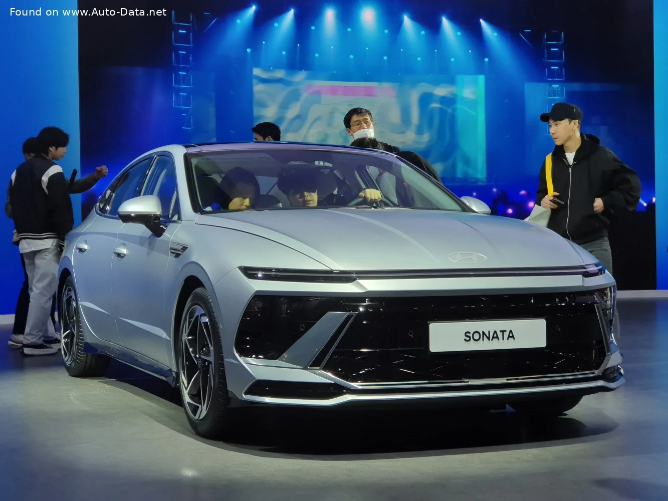 Hyundai Sonata G1.6 T-GDi (180 Hp) Automatic2023 - - 1