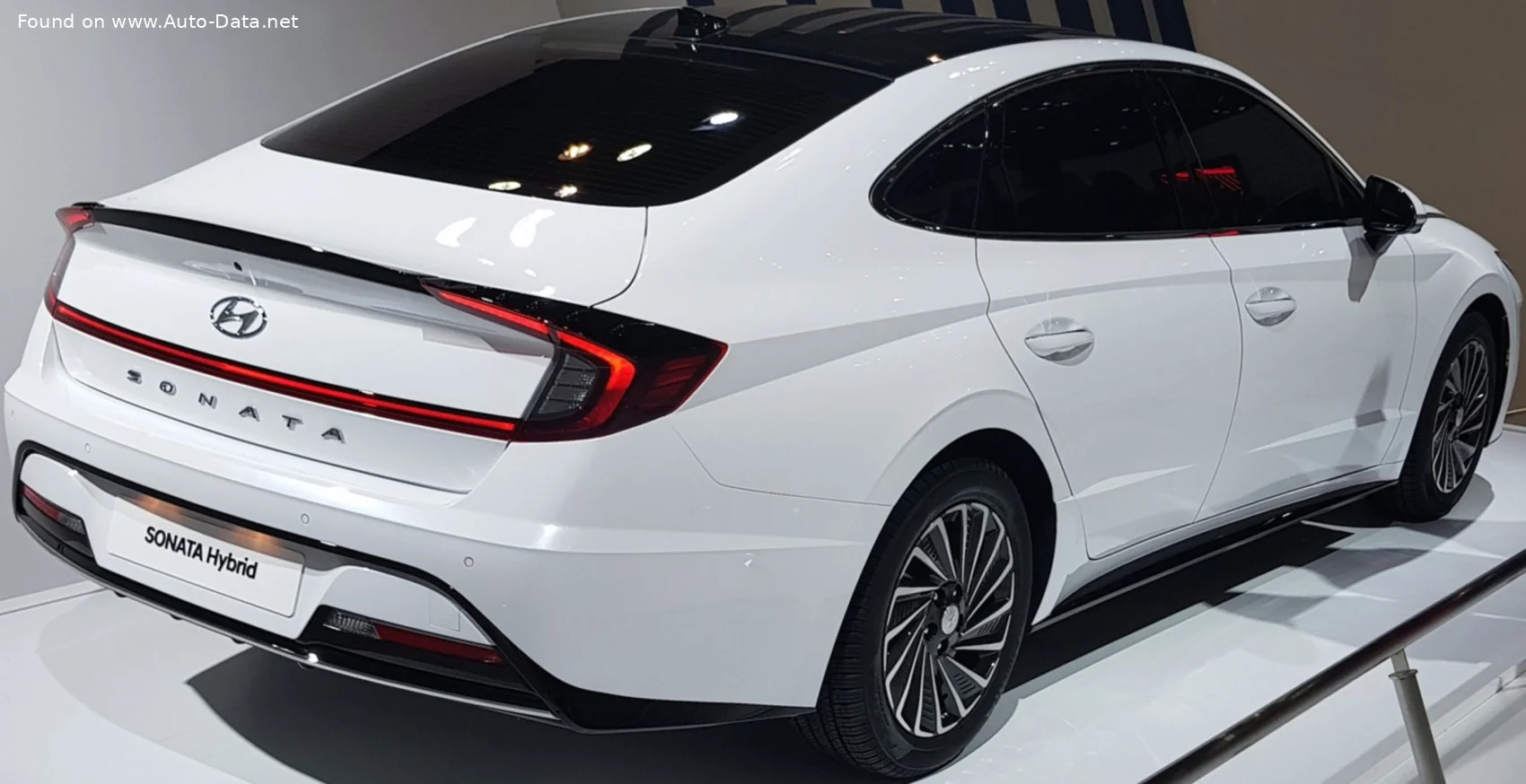 Hyundai Sonata 1.6 T-GDI (180 Hp) Automatic2019 - 2023 thumbnail 14