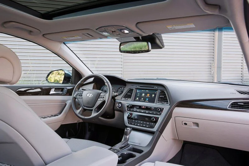 Hyundai Sonata 1.6 T-GDi Eco (180 Hp)2014 - 2015 thumbnail 3