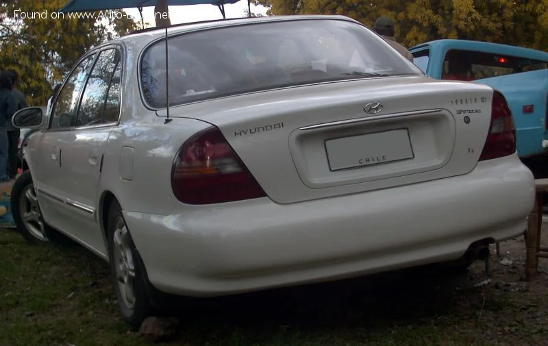 Hyundai Sonata 1.8 (135 Hp)1996 - 1998 thumbnail 4