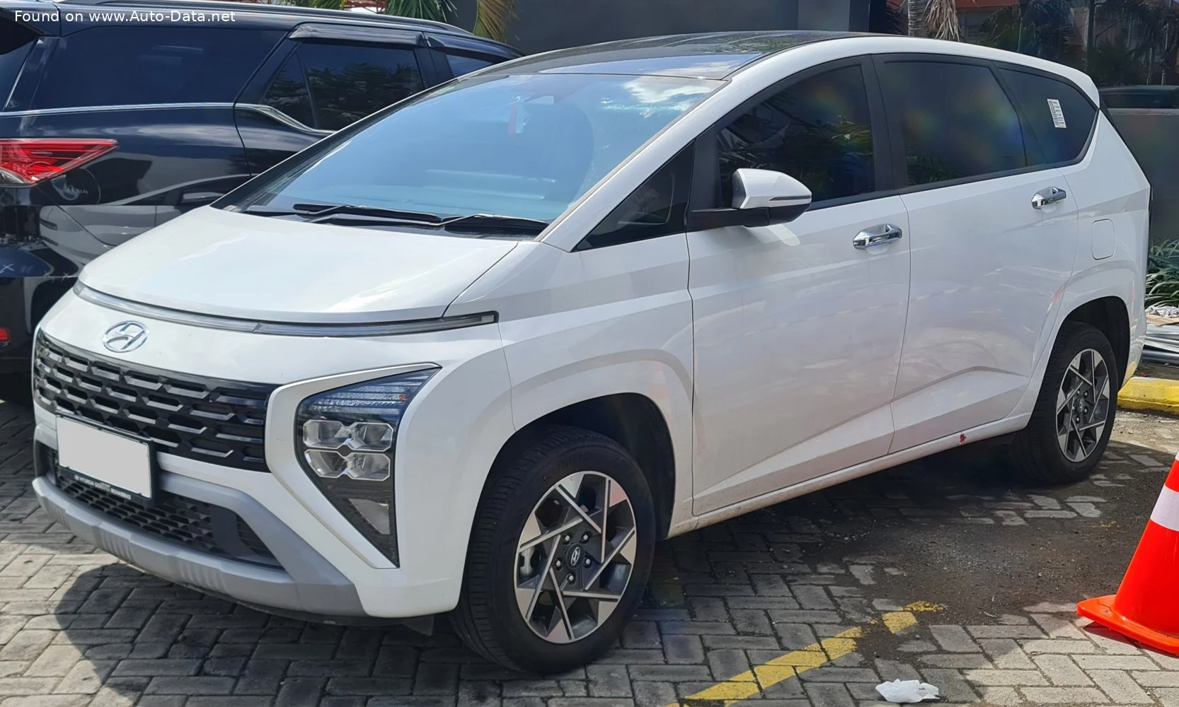 Hyundai Stargazer 1.5 (115 Hp)2022 - thumbnail 11