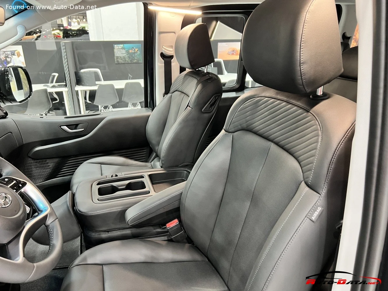 Hyundai Staria 1.6 T-GDI (225 Hp) Full Hybrid Automatic 7 Seat2024 - thumbnail 18