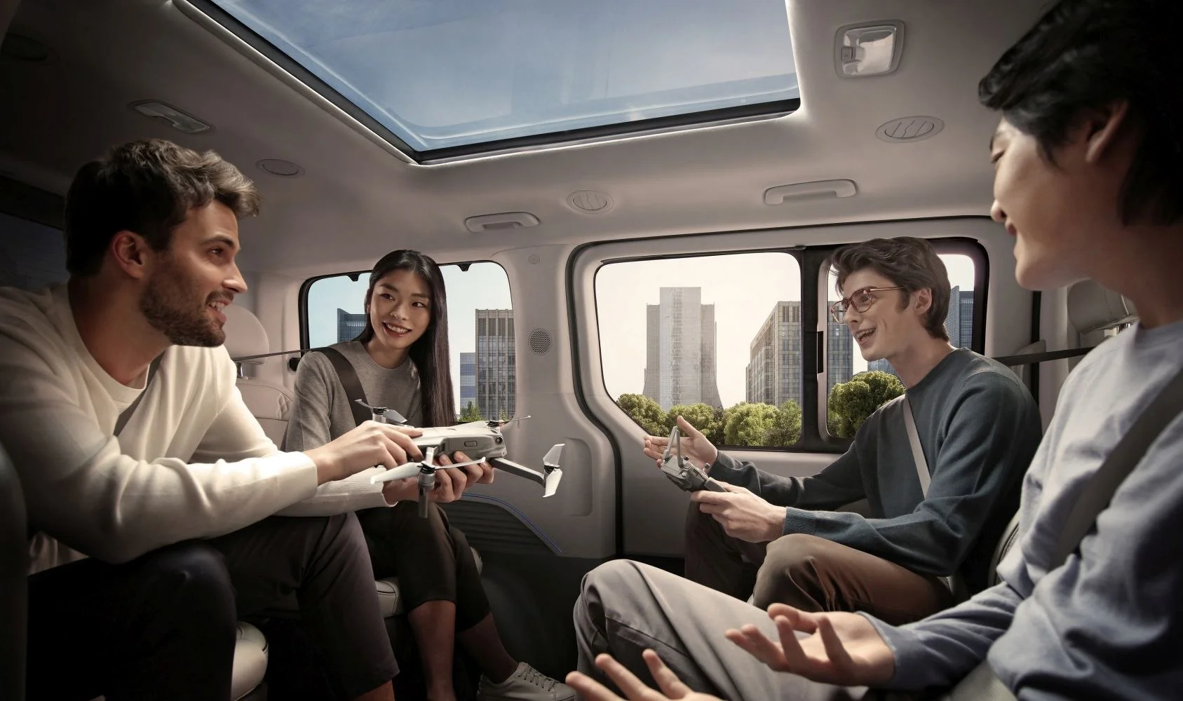 Hyundai Staria 1.6 T-GDI (225 Hp) Full Hybrid Automatic 7 Seat2024 - thumbnail 9