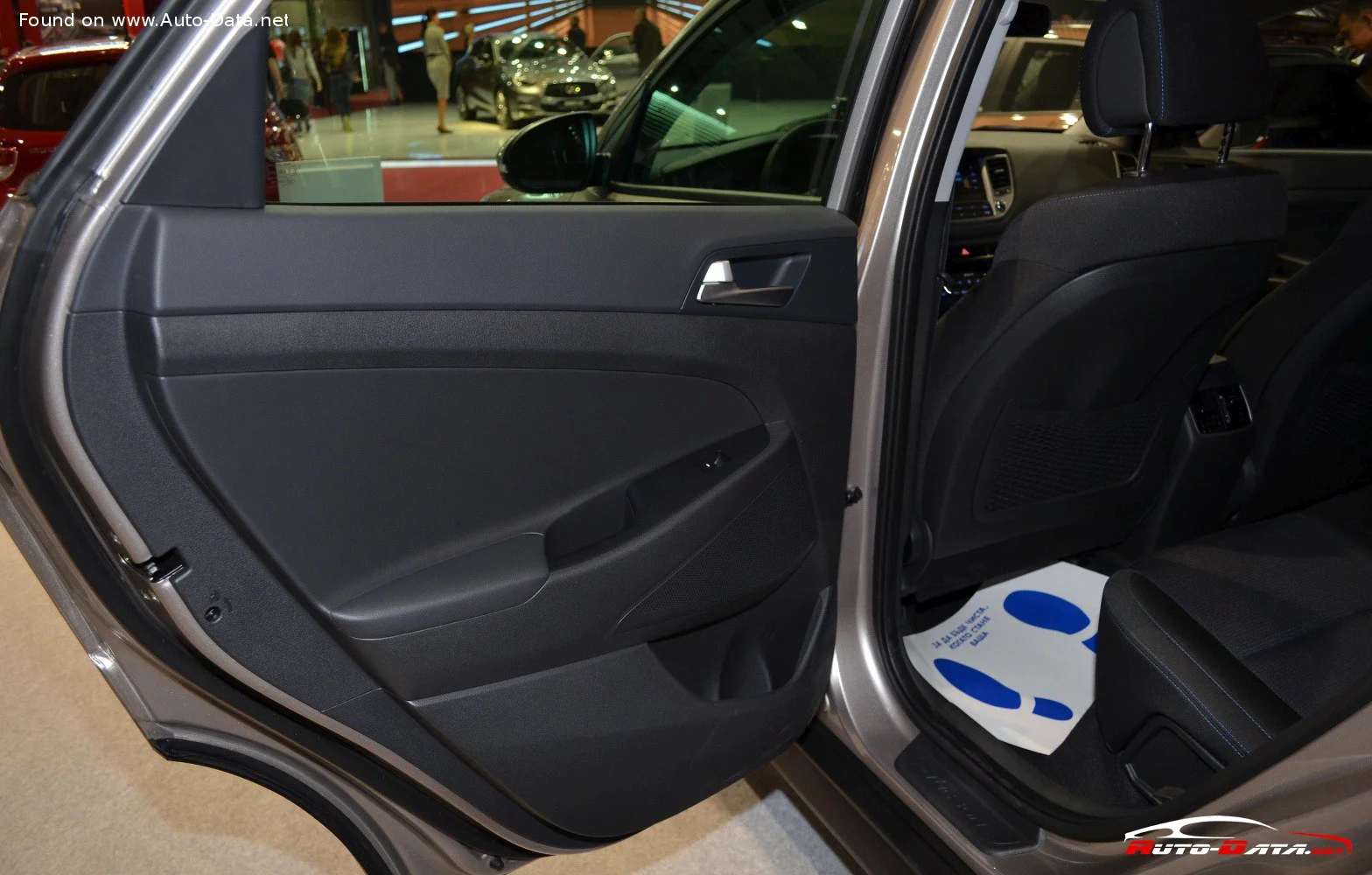 Hyundai Tucson 0.95 kWh (134 Hp) Fuel Cell2015 - 2018 thumbnail 12