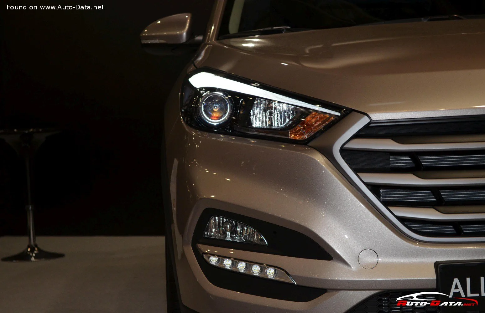 Hyundai Tucson 0.95 kWh (134 Hp) Fuel Cell2015 - 2018 thumbnail 9