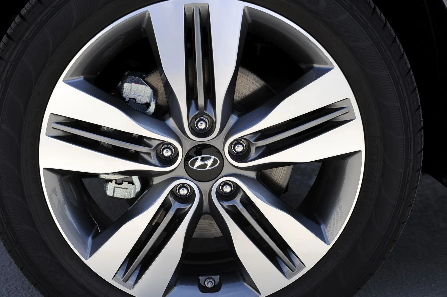 Hyundai Tucson 2.0 GDI (164 Hp)2013 - 2015 thumbnail 13