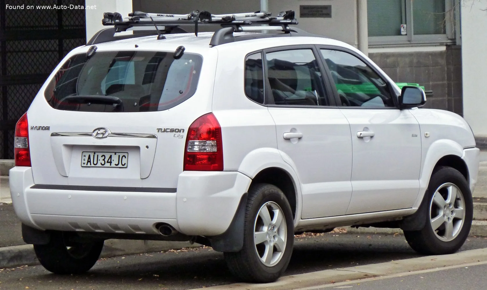 Hyundai Tucson 2.0 16V CRDi (140 Hp)2006 - 2008 thumbnail 4