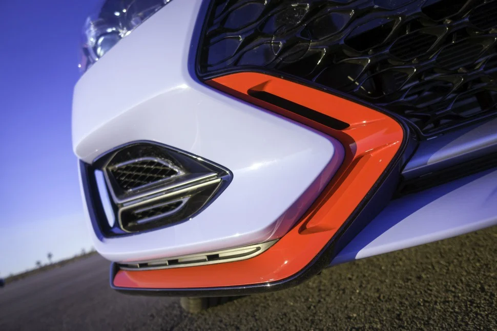 Hyundai Veloster 2.0 Turbo GDI (250 Hp)2019 - thumbnail 15