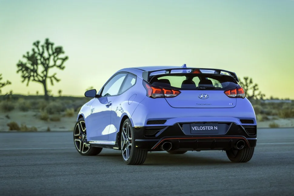Hyundai Veloster 2.0 Turbo GDI (250 Hp)2019 - thumbnail 3
