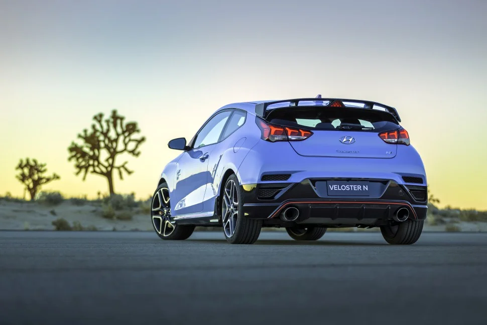 Hyundai Veloster 2.0 Turbo GDI (250 Hp)2019 - thumbnail 10