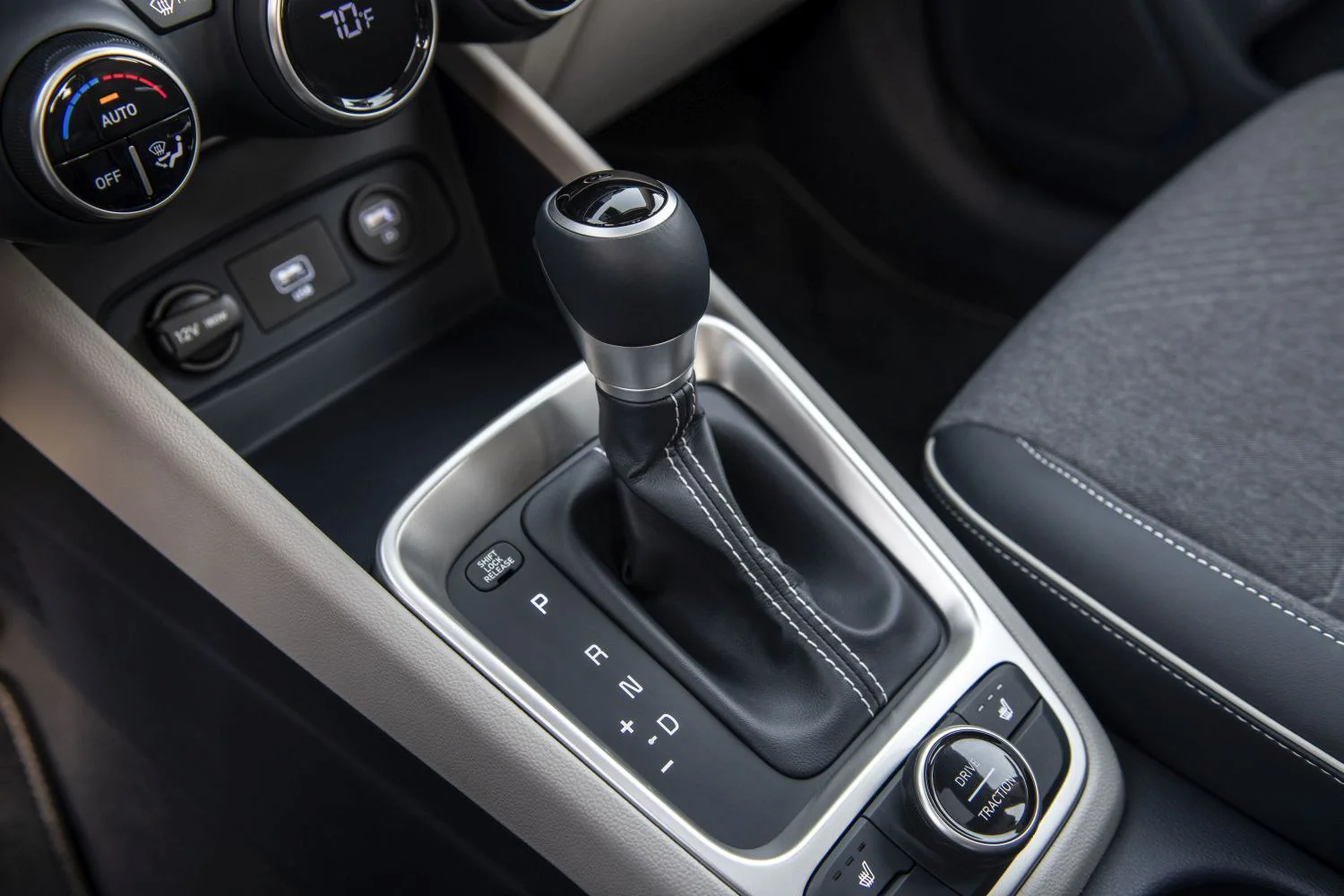Hyundai Venue 1.0 Kappa Turbo GDI (120 Hp)2019 - 2022 thumbnail 8