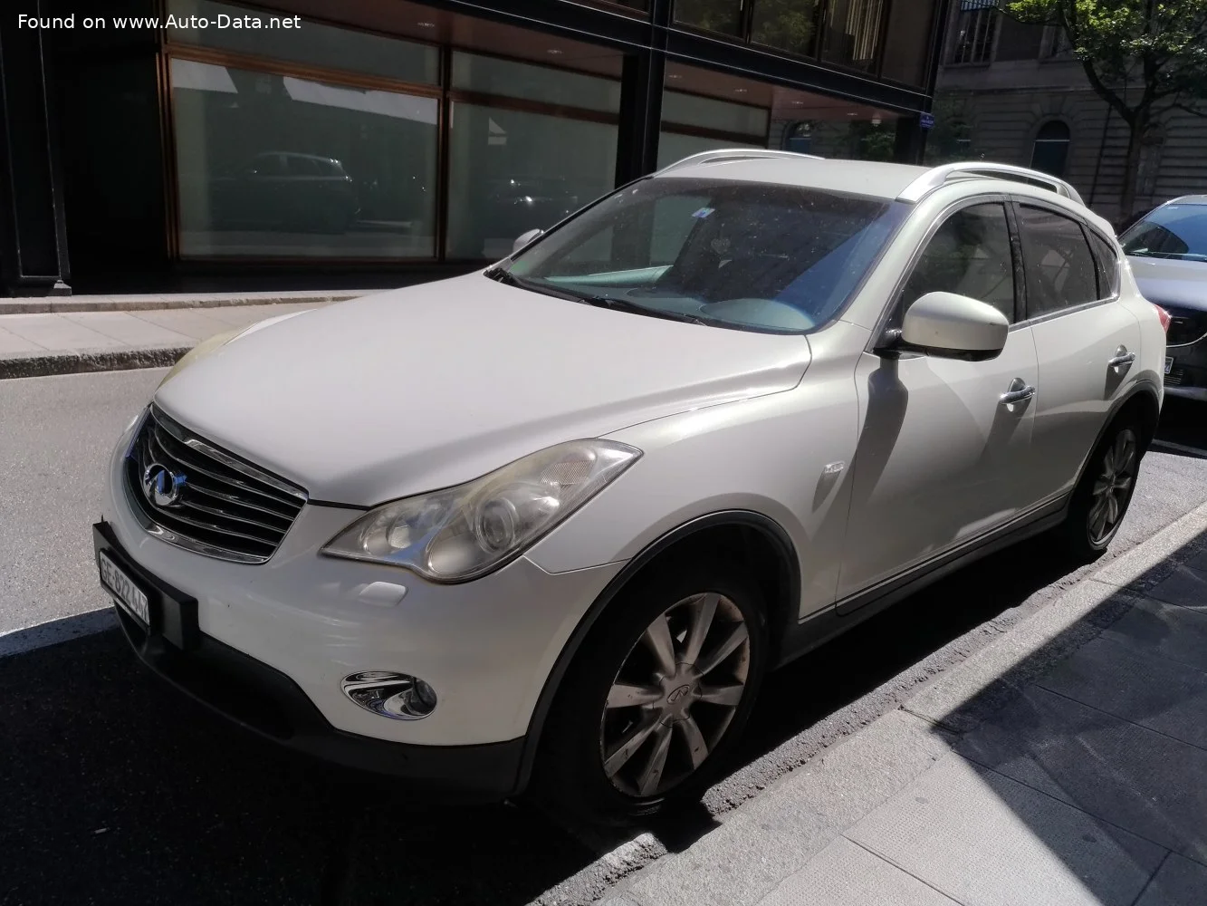 Infiniti EX 3.7i V6 (320 Hp) 4WD Automatic2007 - 2013 thumbnail 7