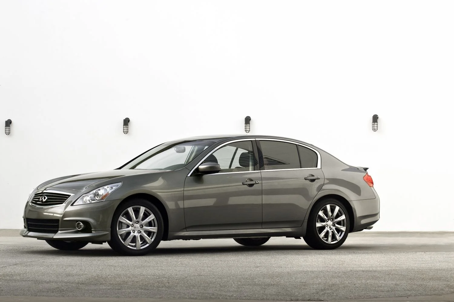Infiniti G 3.7 V6 (328 Hp)2009 - 2013 thumbnail 3