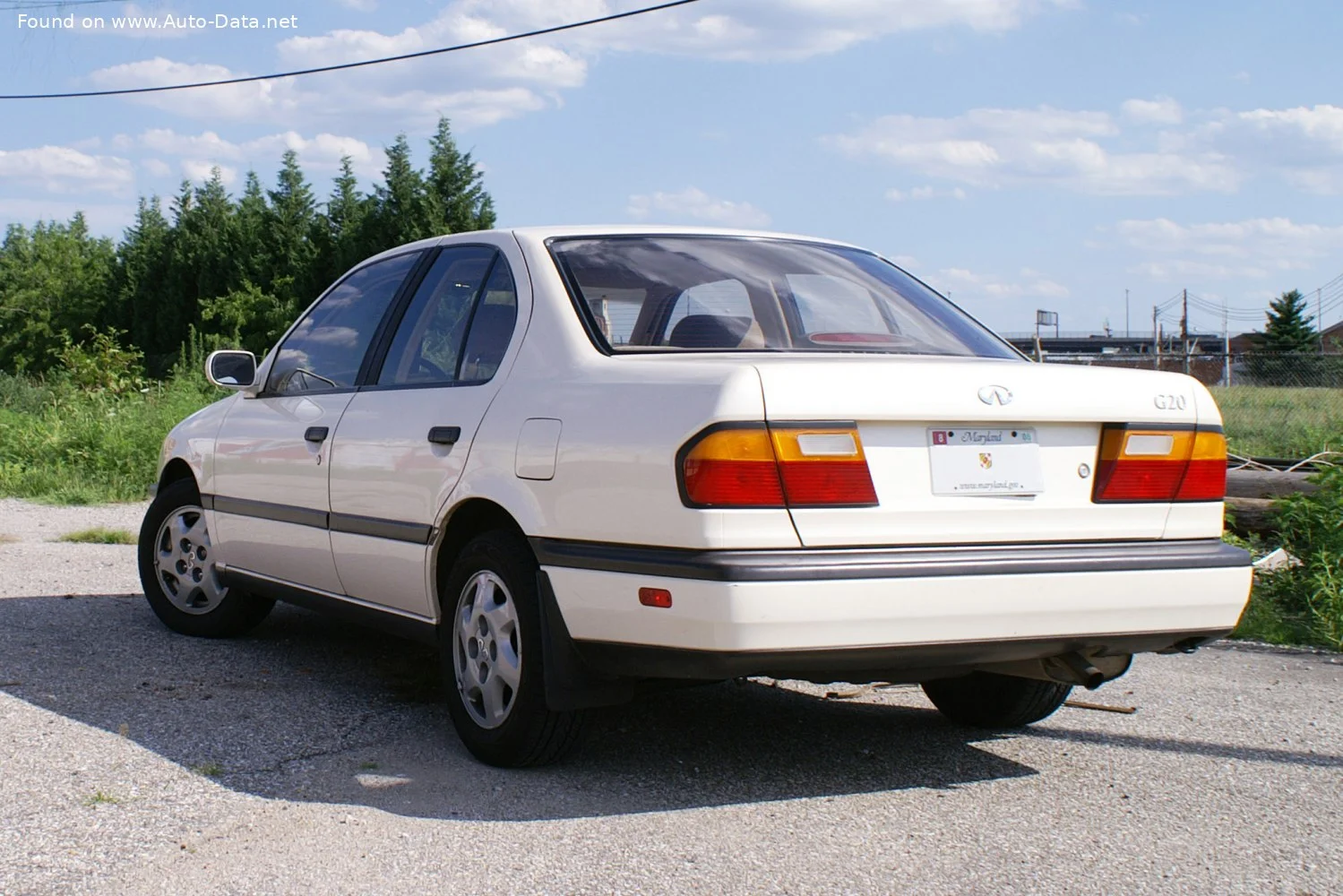 Infiniti G 2.0 16V (145 Hp)1992 - 2000 thumbnail 2