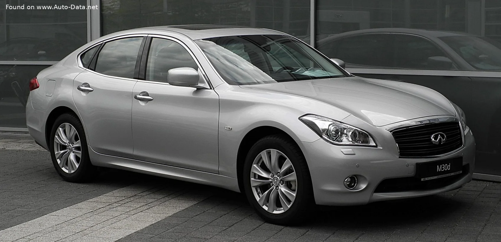 Infiniti M M30d V6 (238 Hp) Automatic2010 - 2014 thumbnail 3