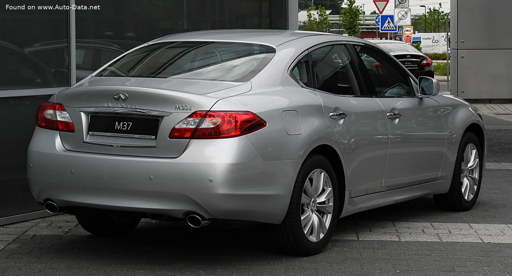 Infiniti M M30d V6 (238 Hp) Automatic2010 - 2014 thumbnail 7