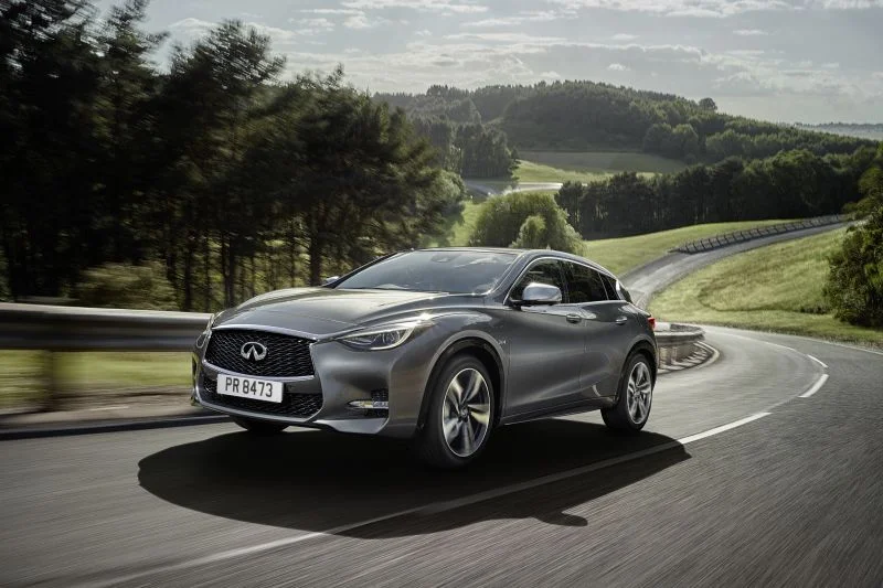 Infiniti Q30 modeli