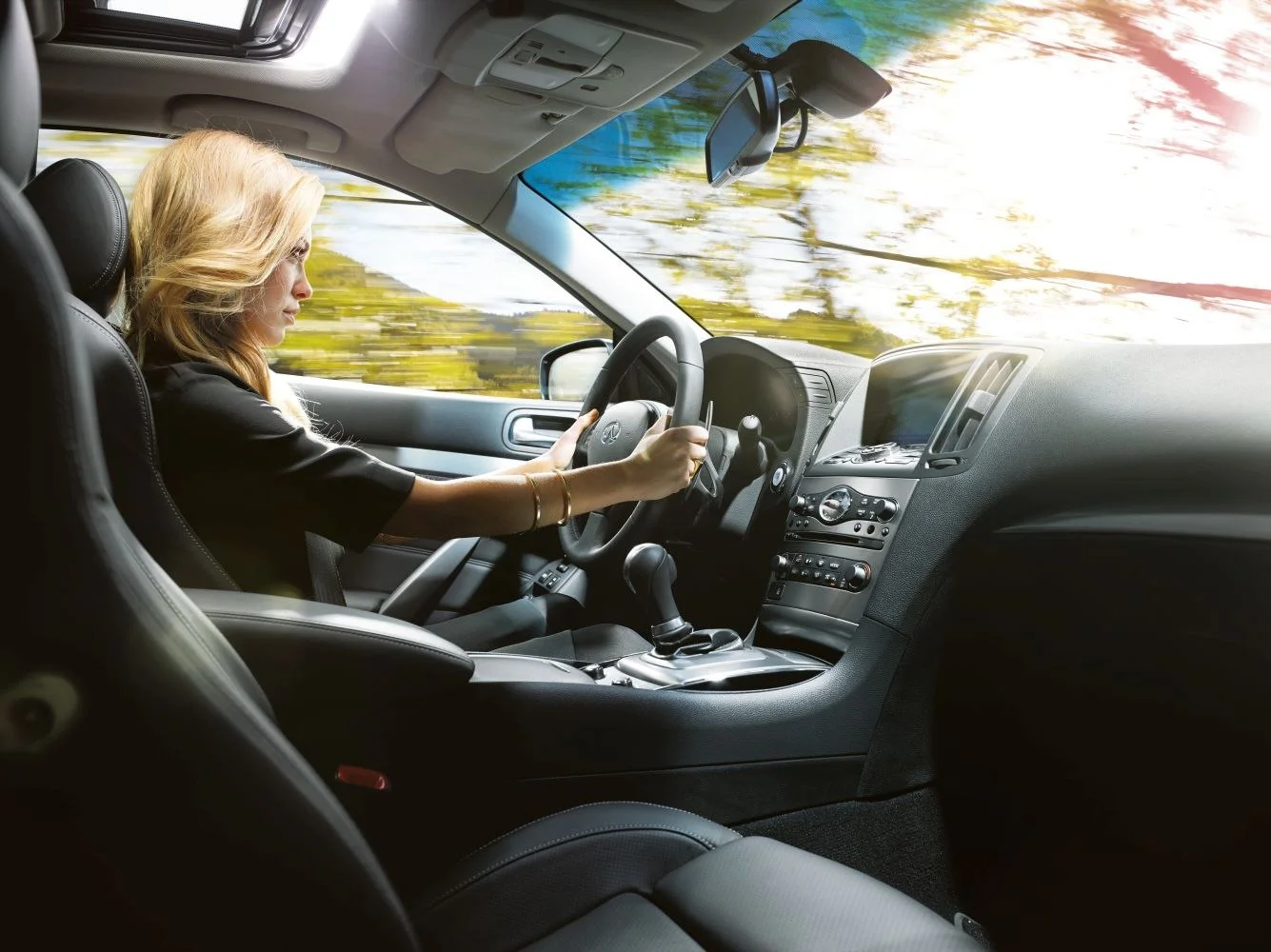 Infiniti Q60 3.7 V6 (320 Hp) Automatic2014 - 2016 thumbnail 9