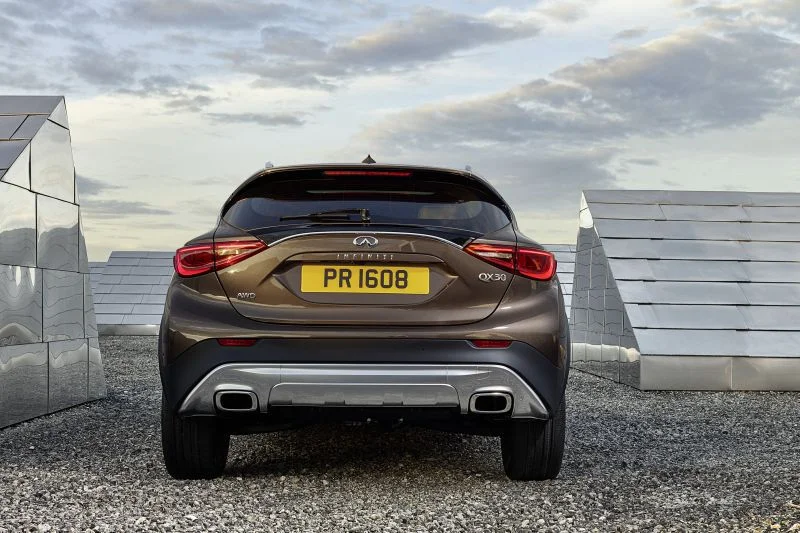 Infiniti QX30 2.0t (211 Hp) AWD DCT2017 - thumbnail 8