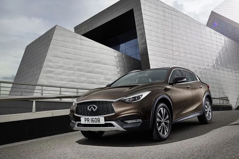 Infiniti QX30 2.0t (211 Hp) AWD DCT2017 - thumbnail 9