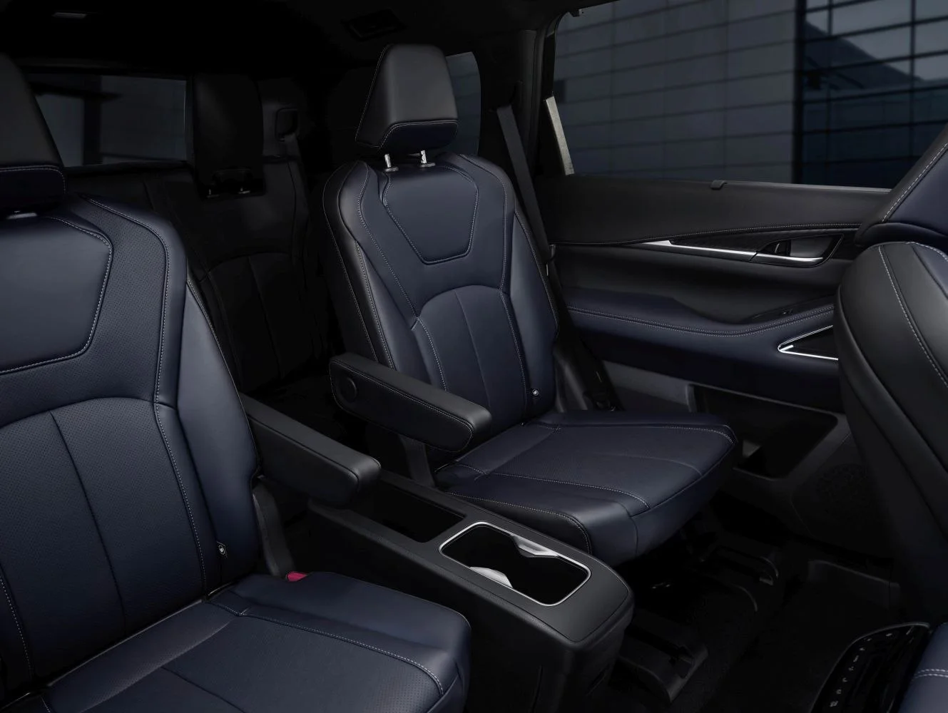 Infiniti QX60 2.0 VC-Turbo (268 Hp) Automatic2025 - thumbnail 15