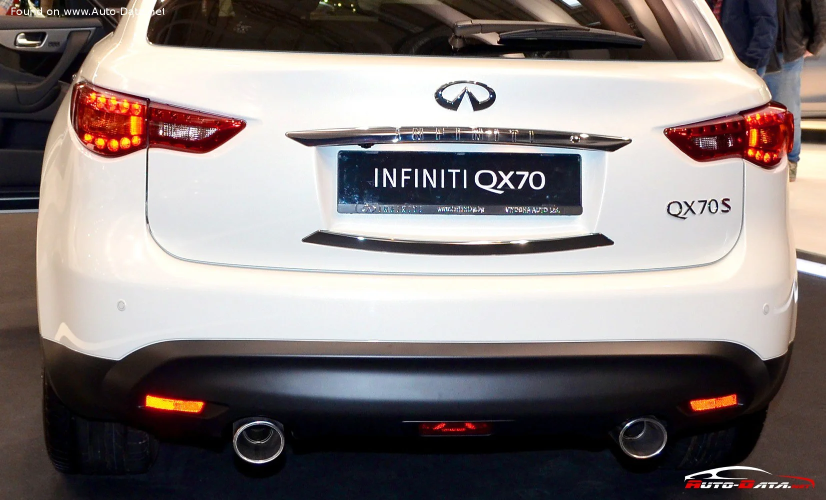 Infiniti QX70 3.0D V6 (238 Hp) Automatic AWD2013 - thumbnail 12