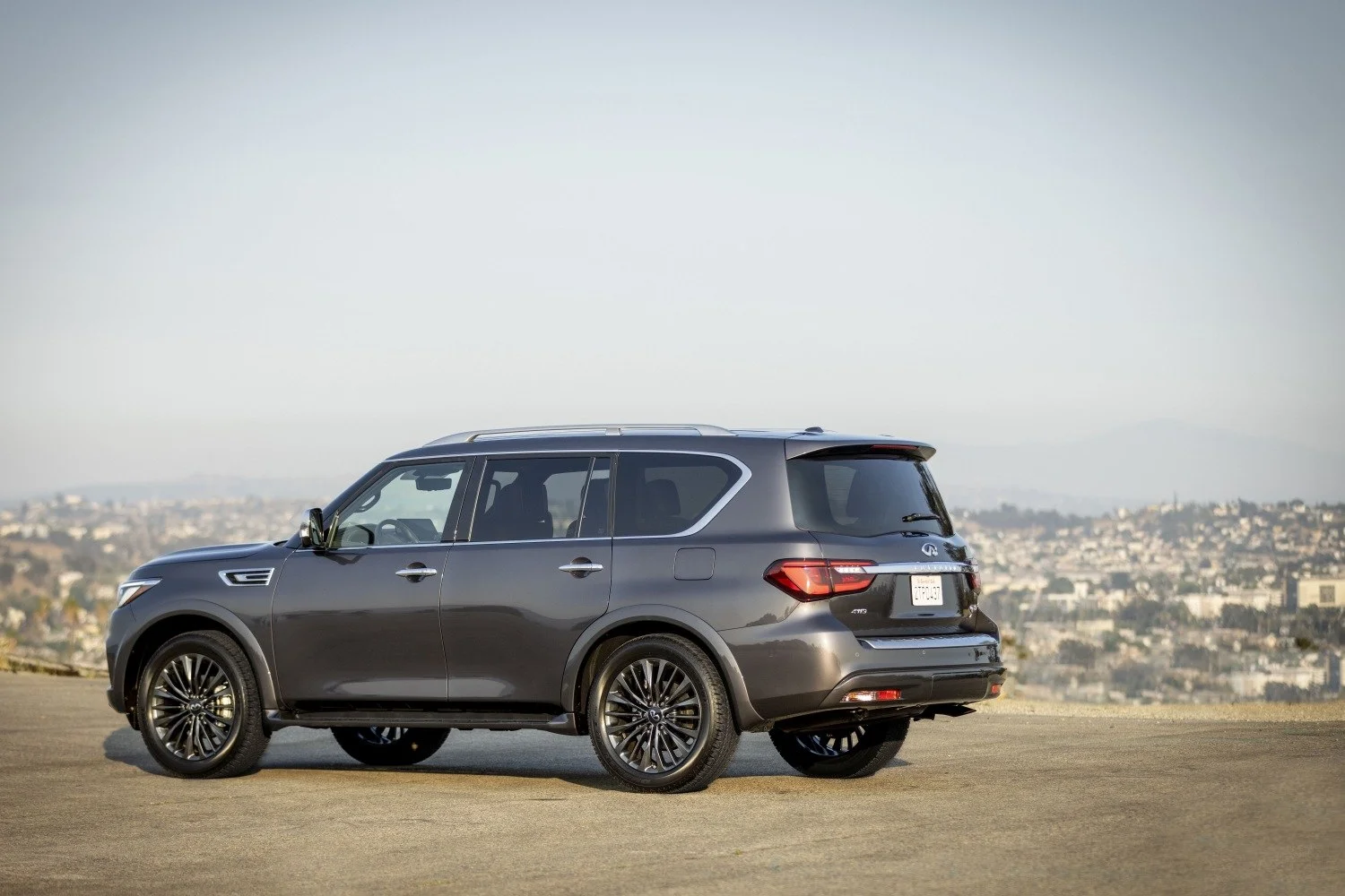 Infiniti QX80 5.6 V8 (400 Hp) Automatic2017 - 2024 thumbnail 10