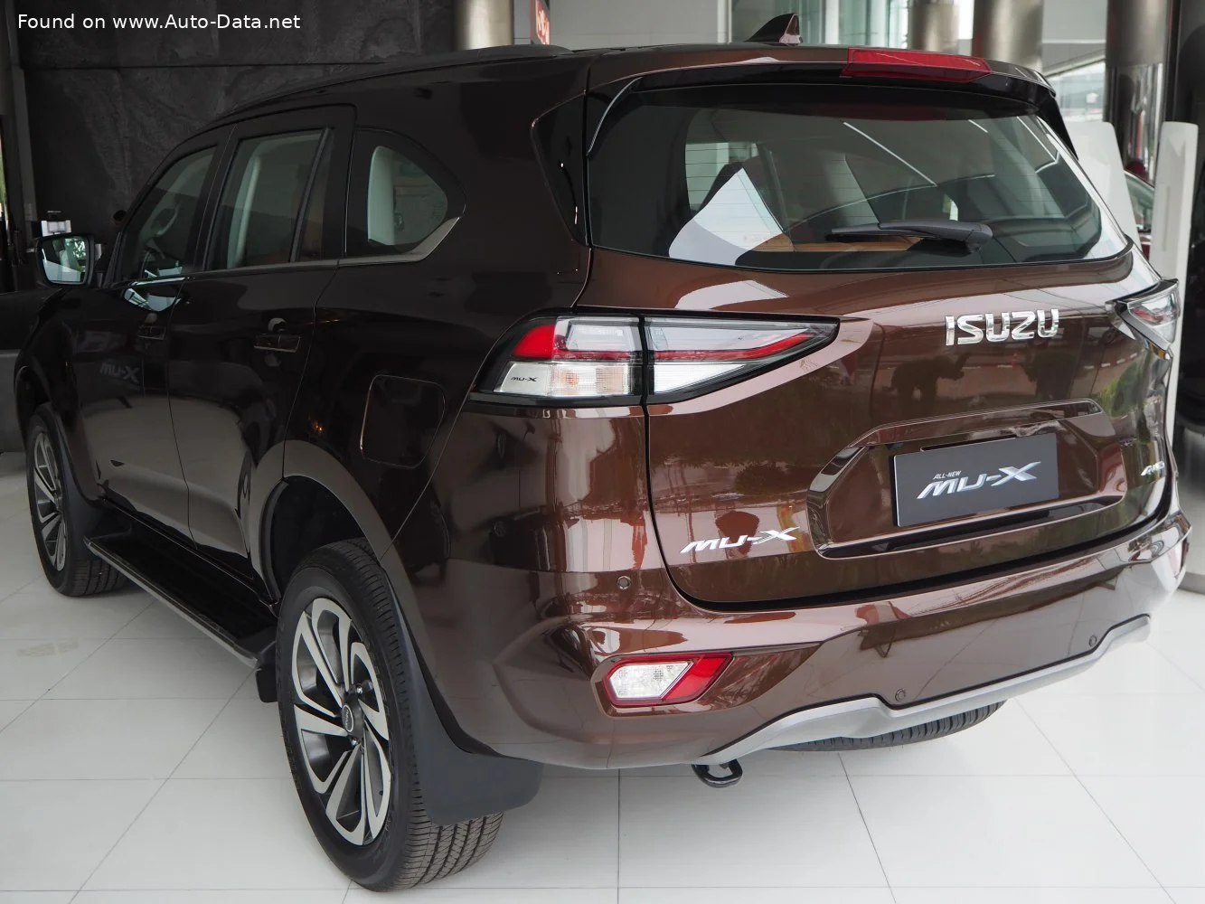 Isuzu MU-X 1.9 Ddi (150 Hp)2020 - thumbnail 2