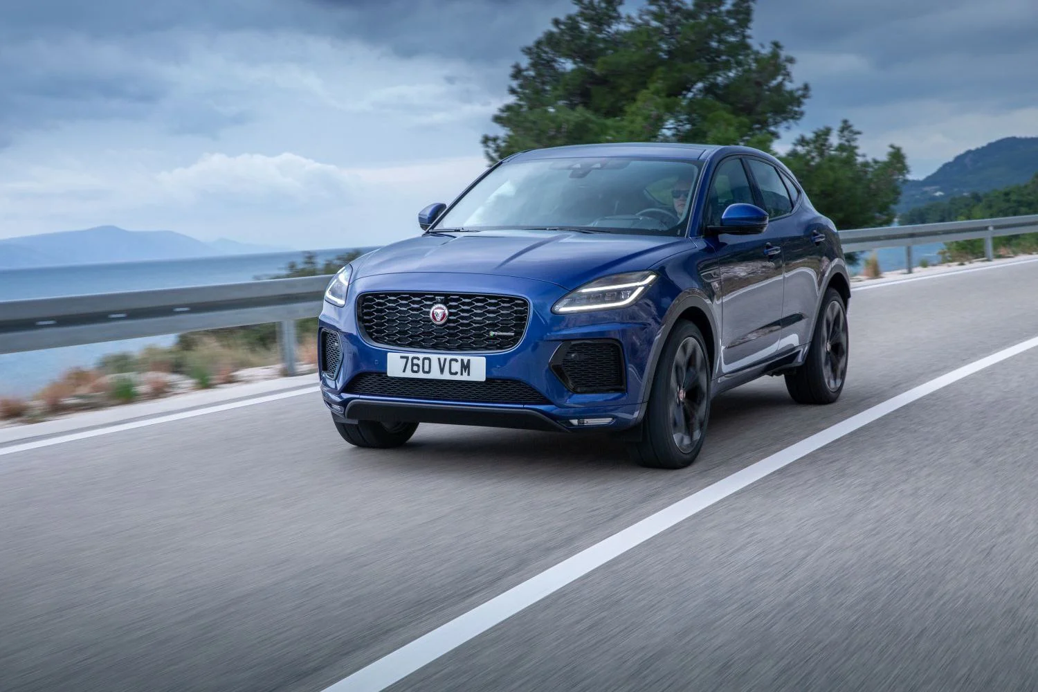 Jaguar E-Pace 1.5i (160 Hp) Mild Hybrid Automatic2020 - 2024 thumbnail 16