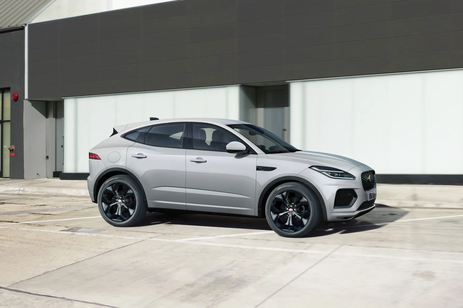 Jaguar E-Pace 1.5i (160 Hp) Mild Hybrid Automatic2020 - 2024 thumbnail 7