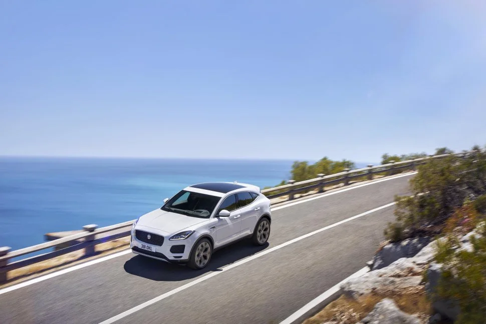 Jaguar E-Pace 2.0 D150 (150 Hp)2018 - 2020 thumbnail 16