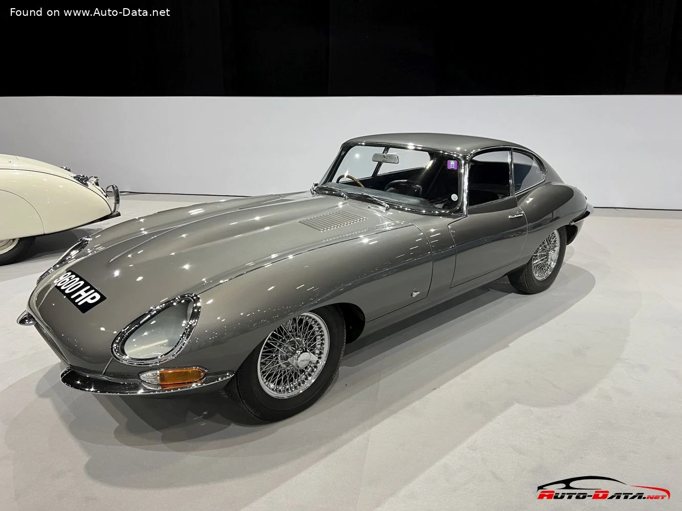 Jaguar E-type Jaguar E-type (Series 1) thumbnail 11
